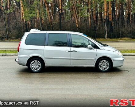 Сірий Пежо 807, об'ємом двигуна 2.2 л та пробігом 150 тис. км за 8500 $, фото 11 на Automoto.ua