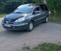 Серый Пежо 807, объемом двигателя 2 л и пробегом 190 тыс. км за 7500 $, фото 1 на Automoto.ua