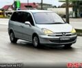Сірий Пежо 807, об'ємом двигуна 2.2 л та пробігом 150 тис. км за 8500 $, фото 1 на Automoto.ua