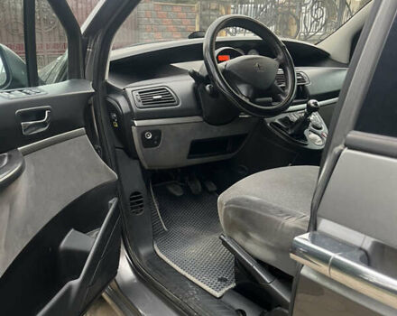 Серый Пежо 807, объемом двигателя 2 л и пробегом 300 тыс. км за 5900 $, фото 20 на Automoto.ua