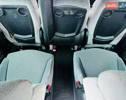 Серый Пежо 807, объемом двигателя 2 л и пробегом 206 тыс. км за 6850 $, фото 24 на Automoto.ua