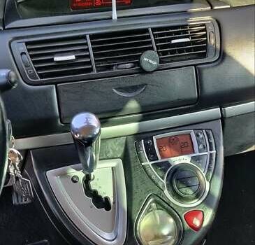 Сірий Пежо 807, об'ємом двигуна 2 л та пробігом 306 тис. км за 6200 $, фото 12 на Automoto.ua