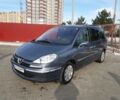 Серый Пежо 807, объемом двигателя 2 л и пробегом 207 тыс. км за 7000 $, фото 1 на Automoto.ua