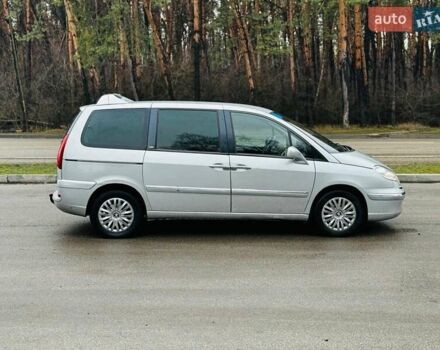 Серый Пежо 807, объемом двигателя 2.18 л и пробегом 155 тыс. км за 7500 $, фото 3 на Automoto.ua