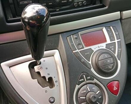 Серый Пежо 807, объемом двигателя 2.2 л и пробегом 240 тыс. км за 6800 $, фото 5 на Automoto.ua