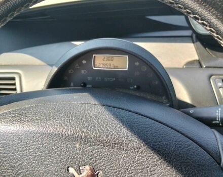 Сірий Пежо 807, об'ємом двигуна 2 л та пробігом 279 тис. км за 6100 $, фото 4 на Automoto.ua