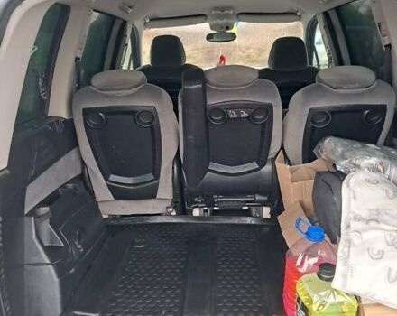 Сірий Пежо 807, об'ємом двигуна 2 л та пробігом 270 тис. км за 6200 $, фото 10 на Automoto.ua