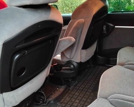 Сірий Пежо 807, об'ємом двигуна 2 л та пробігом 279 тис. км за 6100 $, фото 9 на Automoto.ua