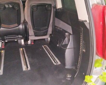 Серый Пежо 807, объемом двигателя 2 л и пробегом 271 тыс. км за 6000 $, фото 7 на Automoto.ua