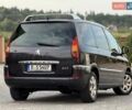 Серый Пежо 807, объемом двигателя 2 л и пробегом 195 тыс. км за 7250 $, фото 34 на Automoto.ua
