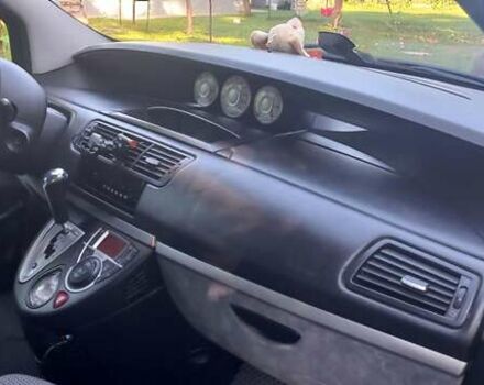 Серый Пежо 807, объемом двигателя 2 л и пробегом 265 тыс. км за 9000 $, фото 19 на Automoto.ua