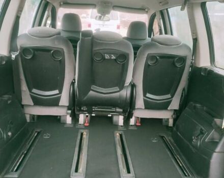 Серый Пежо 807, объемом двигателя 2 л и пробегом 248 тыс. км за 7000 $, фото 3 на Automoto.ua