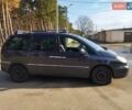 Серый Пежо 807, объемом двигателя 2 л и пробегом 259 тыс. км за 7000 $, фото 2 на Automoto.ua