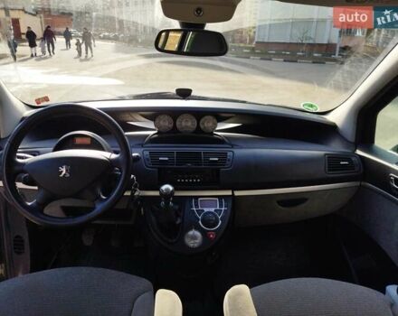 Серый Пежо 807, объемом двигателя 2 л и пробегом 259 тыс. км за 7000 $, фото 16 на Automoto.ua