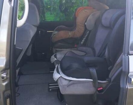 Серый Пежо 807, объемом двигателя 2 л и пробегом 265 тыс. км за 9000 $, фото 2 на Automoto.ua