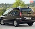 Серый Пежо 807, объемом двигателя 2 л и пробегом 195 тыс. км за 7250 $, фото 15 на Automoto.ua