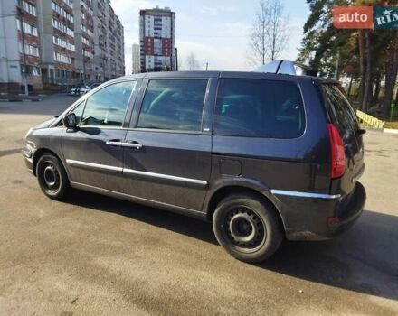 Серый Пежо 807, объемом двигателя 2 л и пробегом 259 тыс. км за 7000 $, фото 4 на Automoto.ua