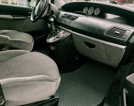 Серый Пежо 807, объемом двигателя 2 л и пробегом 248 тыс. км за 7000 $, фото 8 на Automoto.ua