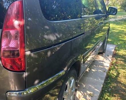 Серый Пежо 807, объемом двигателя 2 л и пробегом 265 тыс. км за 9000 $, фото 6 на Automoto.ua