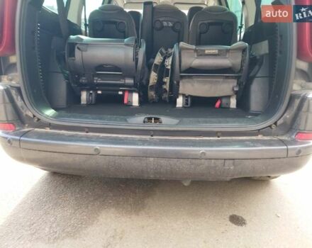 Серый Пежо 807, объемом двигателя 2 л и пробегом 259 тыс. км за 7000 $, фото 24 на Automoto.ua