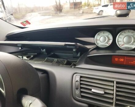Серый Пежо 807, объемом двигателя 2 л и пробегом 259 тыс. км за 7000 $, фото 31 на Automoto.ua