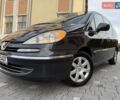 Серый Пежо 807, объемом двигателя 2 л и пробегом 195 тыс. км за 7250 $, фото 7 на Automoto.ua