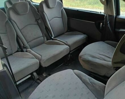 Серый Пежо 807, объемом двигателя 2.2 л и пробегом 322 тыс. км за 4700 $, фото 5 на Automoto.ua