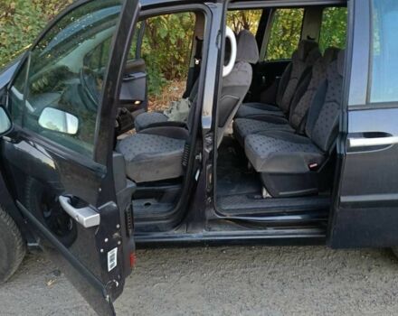 Серый Пежо 807, объемом двигателя 2.2 л и пробегом 322 тыс. км за 4700 $, фото 4 на Automoto.ua