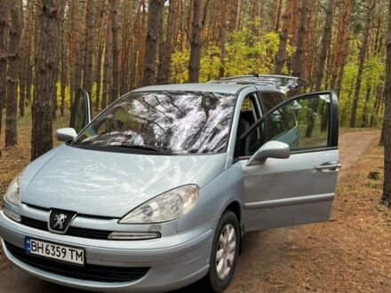 Пежо 807 2003 в Кропивницком (Кировограде) на Automoto.ua Серый Пежо 807, объемом двигателя 2 л и пробегом 500 тыс. км за 6500 $, фото 1 на Automoto.ua