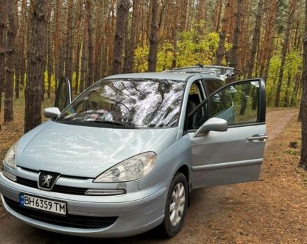 Серый Пежо 807, объемом двигателя 2 л и пробегом 500 тыс. км за 6500 $, фото 1 на Automoto.ua