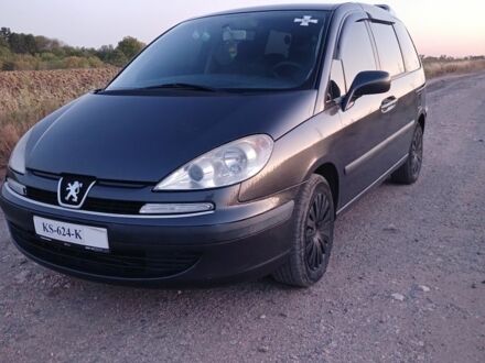 Серый Пежо 807, объемом двигателя 2 л и пробегом 350 тыс. км за 1700 $, фото 1 на Automoto.ua