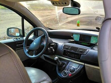 Сірий Пежо 807, об'ємом двигуна 2.2 л та пробігом 200 тис. км за 4700 $, фото 1 на Automoto.ua