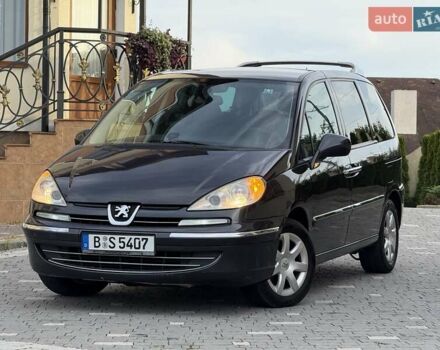 Серый Пежо 807, объемом двигателя 2 л и пробегом 195 тыс. км за 7250 $, фото 1 на Automoto.ua