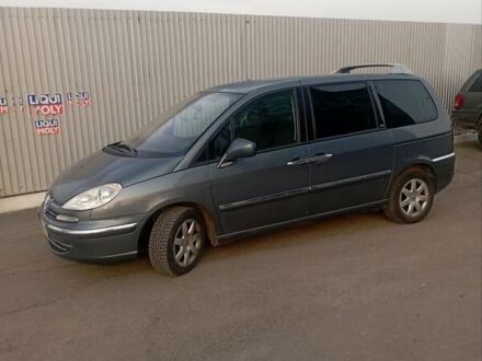 Серый Пежо 807, объемом двигателя 2 л и пробегом 204 тыс. км за 8999 $, фото 1 на Automoto.ua