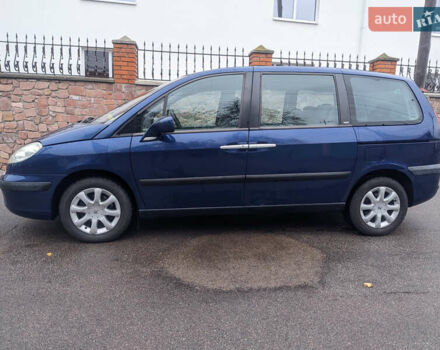 Синий Пежо 807, объемом двигателя 2 л и пробегом 303 тыс. км за 5300 $, фото 3 на Automoto.ua