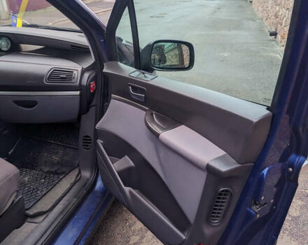 Синий Пежо 807, объемом двигателя 2 л и пробегом 303 тыс. км за 5300 $, фото 17 на Automoto.ua