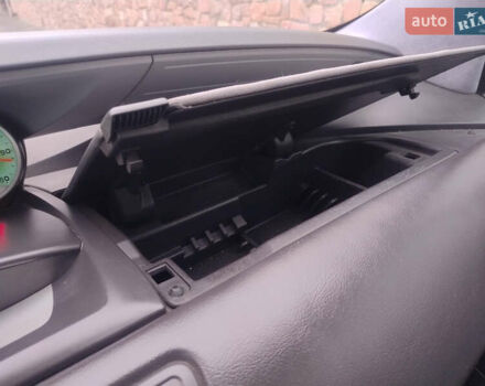 Синий Пежо 807, объемом двигателя 2 л и пробегом 303 тыс. км за 5300 $, фото 12 на Automoto.ua