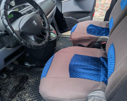 Синий Пежо 807, объемом двигателя 2 л и пробегом 303 тыс. км за 5300 $, фото 7 на Automoto.ua