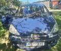 Синий Пежо 807, объемом двигателя 2 л и пробегом 300 тыс. км за 3500 $, фото 1 на Automoto.ua