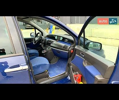 Синий Пежо 807, объемом двигателя 2.2 л и пробегом 350 тыс. км за 3500 $, фото 2 на Automoto.ua
