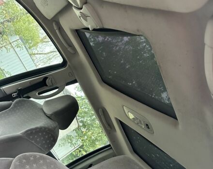 Зелений Пежо 807, об'ємом двигуна 2.2 л та пробігом 280 тис. км за 1899 $, фото 7 на Automoto.ua