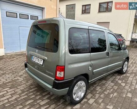 Зеленый Пежо 807, объемом двигателя 1.6 л и пробегом 137 тыс. км за 5000 $, фото 4 на Automoto.ua