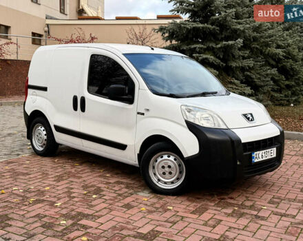 Белый Пежо Биппер груз.-пасс., объемом двигателя 1.25 л и пробегом 241 тыс. км за 3799 $, фото 4 на Automoto.ua