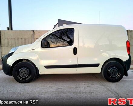 Белый Пежо Биппер груз.-пасс., объемом двигателя 1.4 л и пробегом 220 тыс. км за 5500 $, фото 4 на Automoto.ua