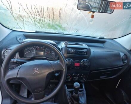 Белый Пежо Биппер груз.-пасс., объемом двигателя 1.3 л и пробегом 349 тыс. км за 5200 $, фото 6 на Automoto.ua