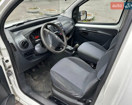 Білий Пежо Біппер вант.-пас., об'ємом двигуна 1.4 л та пробігом 270 тис. км за 3999 $, фото 8 на Automoto.ua