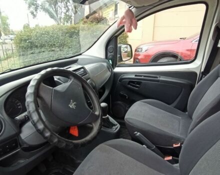 Белый Пежо Биппер груз.-пасс., объемом двигателя 1.4 л и пробегом 300 тыс. км за 3500 $, фото 5 на Automoto.ua