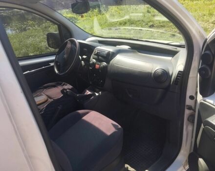 Белый Пежо Биппер груз.-пасс., объемом двигателя 0 л и пробегом 169 тыс. км за 5000 $, фото 6 на Automoto.ua