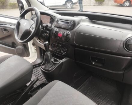 Пежо Биппер груз.-пасс. 2012 в Запорожье на Automoto.ua Белый Пежо Биппер груз.-пасс., объемом двигателя 1.2 л и пробегом 291 тыс. км за 6199 $, фото 3 на Automoto.ua