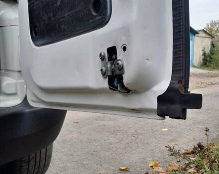 Білий Пежо Біппер вант.-пас., об'ємом двигуна 1.4 л та пробігом 328 тис. км за 4500 $, фото 17 на Automoto.ua